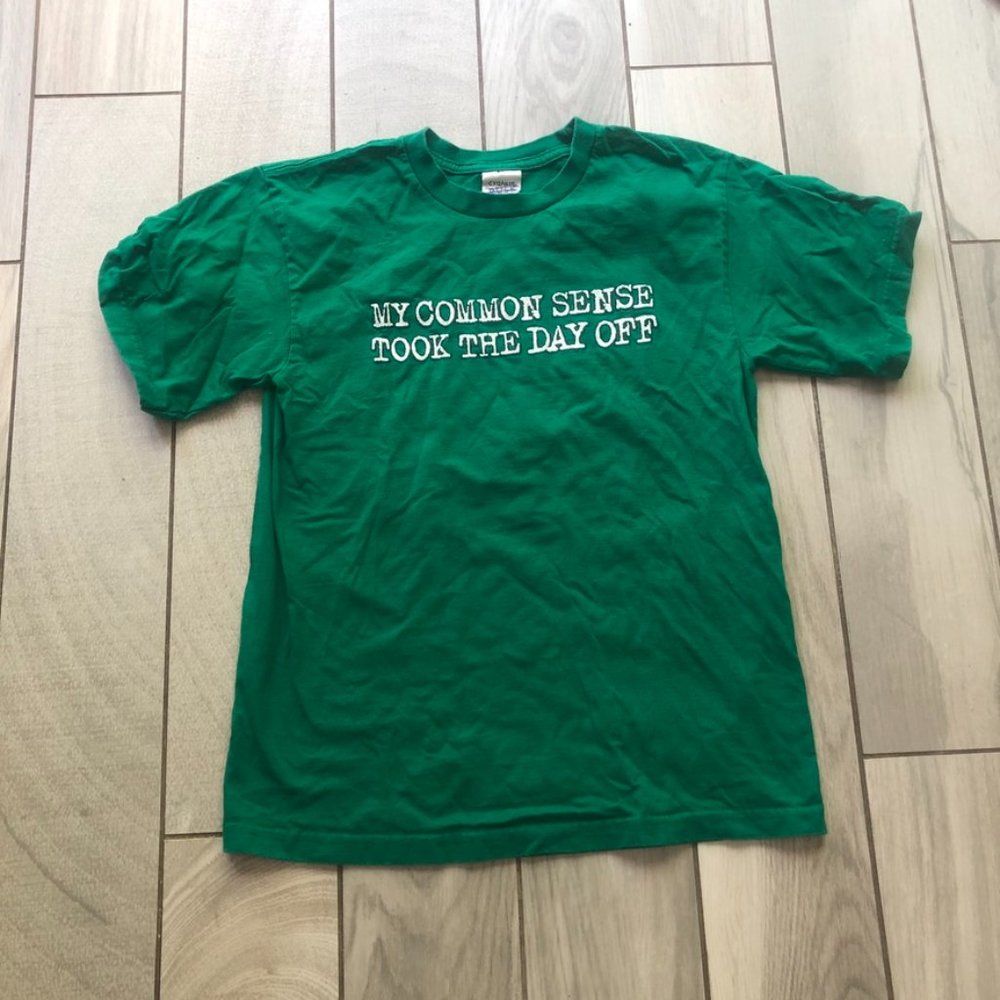 Cygnus boys large short sleeve humor shirt